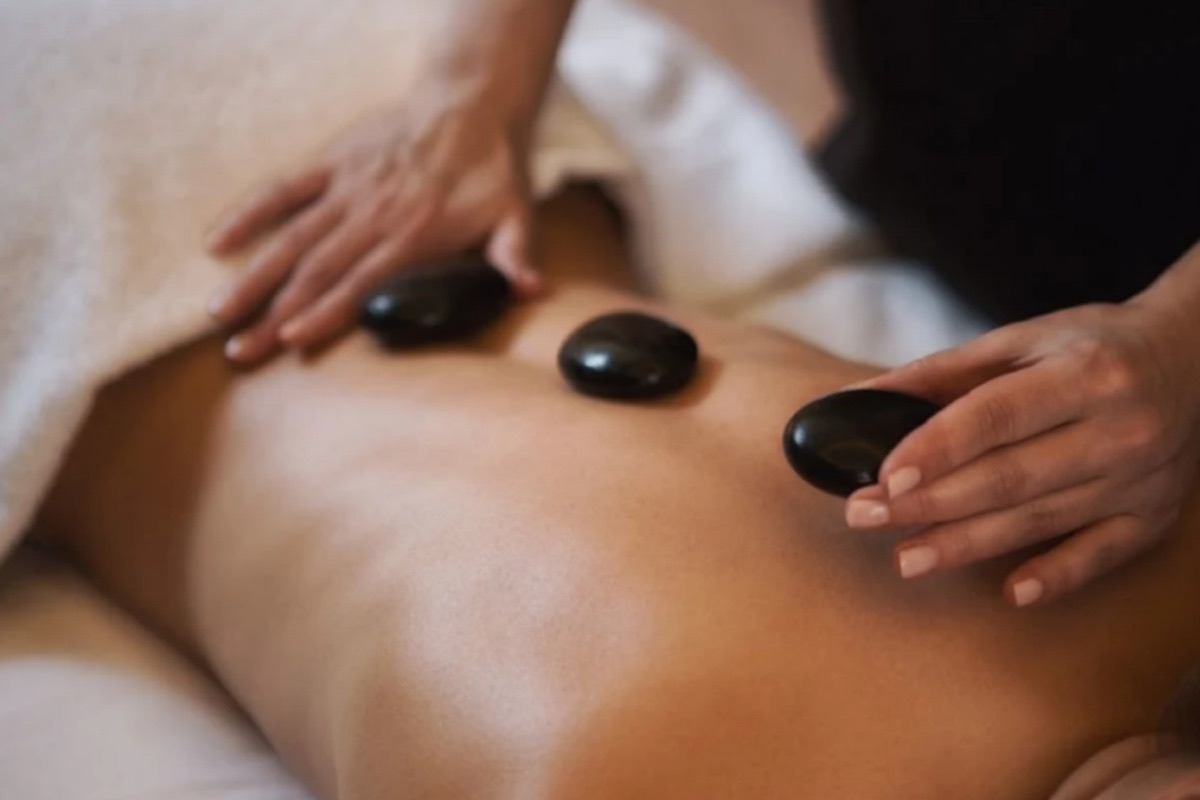 Premium Aroma Hot Stone Therapy Package